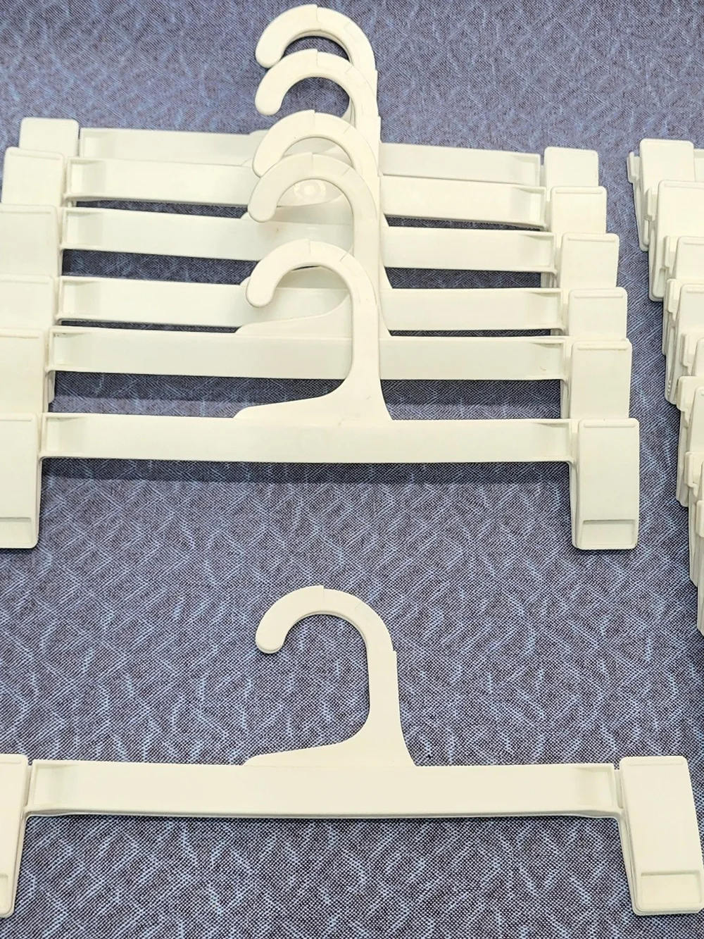 Bulk Retail Hangers • Pants/Shorts